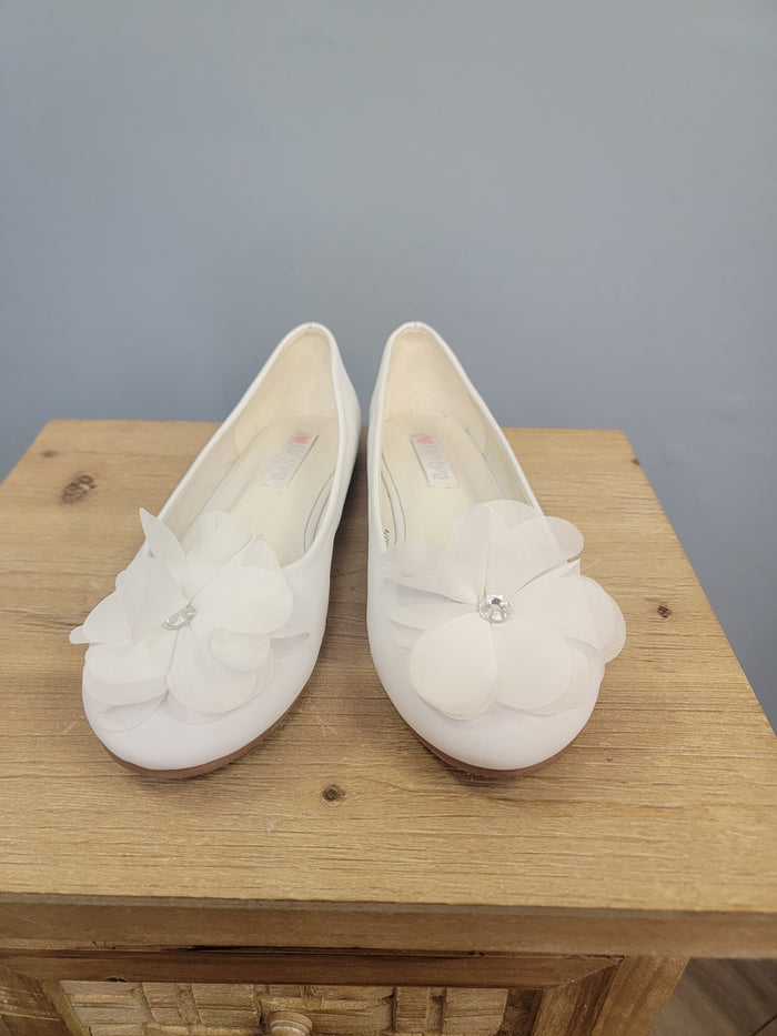 white girl's flats with flower on toe