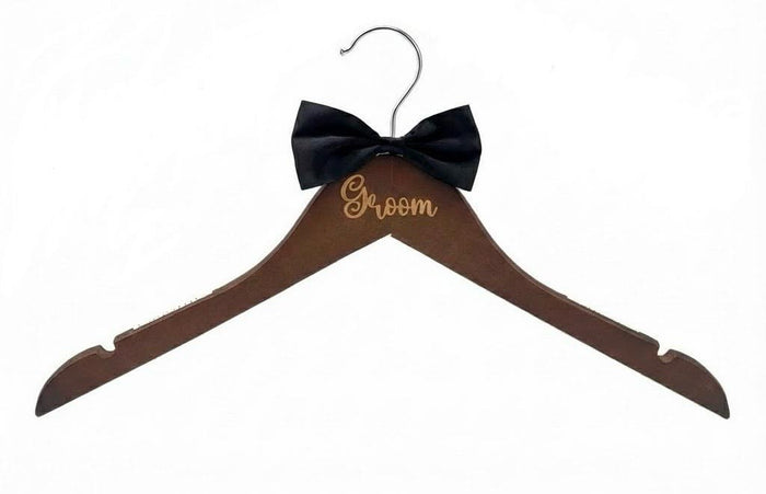 Grooms Hanger
