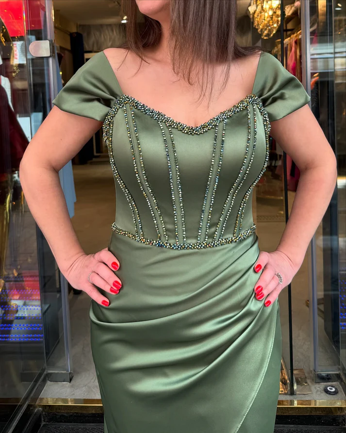 Mermaid Satin Beaded Evening Dresses Long V Neck Corset Prom Dresses