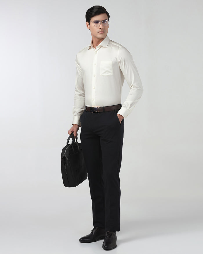 Off White Unwrinkle Solid Shirt - Sylvia