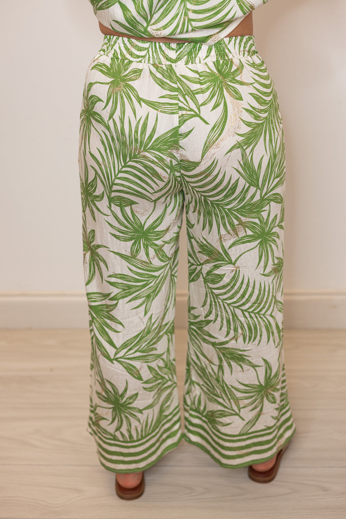 umgee palm leaf printed wide leg cropped pants