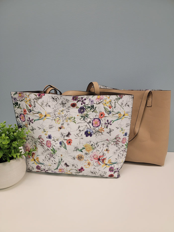 Reversible tote bag.