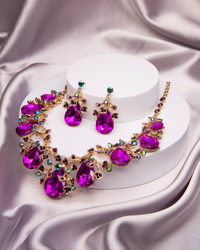 Rhinestone Embellished Teardrop Cut Crystal Necklace Set