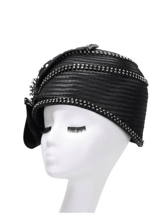 Round Ribbon Hat w/ Brooch and Rhinestoned Strip
