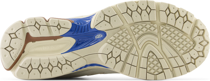 Women's 2002R