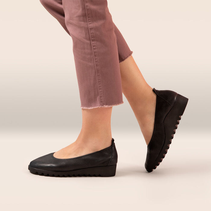 Women's Brianna *FINAL SALE